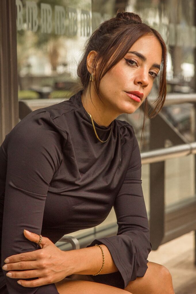 Meli Moyano10